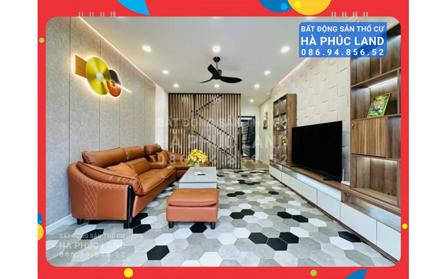 GV. NHÀ MỚI ĐẸP, TẶNG NỘI THẤT CAO CẤP! Ngang 4.5M, 4T, hẻm 8M, xe hơi 7C ngủ trong nhà.